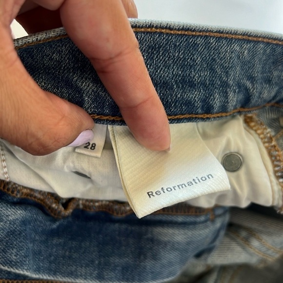 Reformation 90s Mom Distressed Jeans - Picture 6 of 8